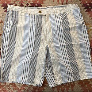 Brooks Brothers Bermuda Short Seersucker White Multistripe